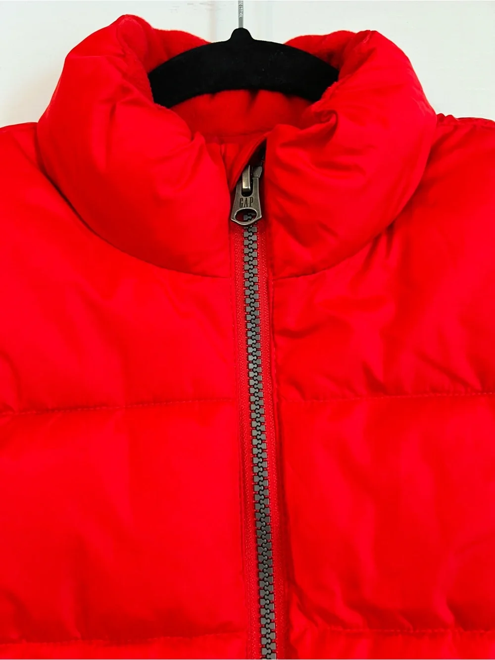 GAP Kids Bright Red Quilted Puffer Vest, Size M